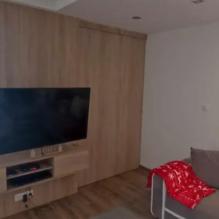 Lech Na Gorze Apartment